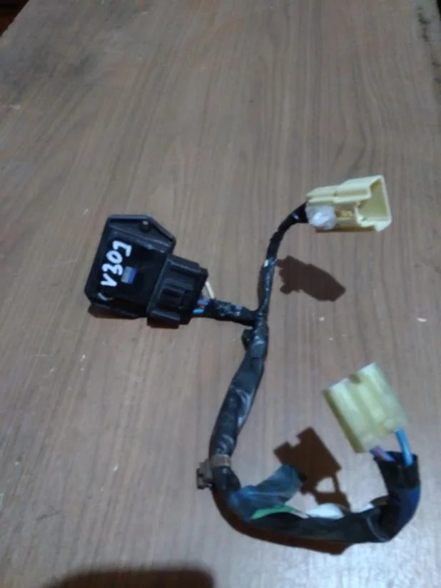 Б.у. резистор печки TOYOTA CAMRY V30 ACV30 TOYOTA CAMRY V30 ACV30