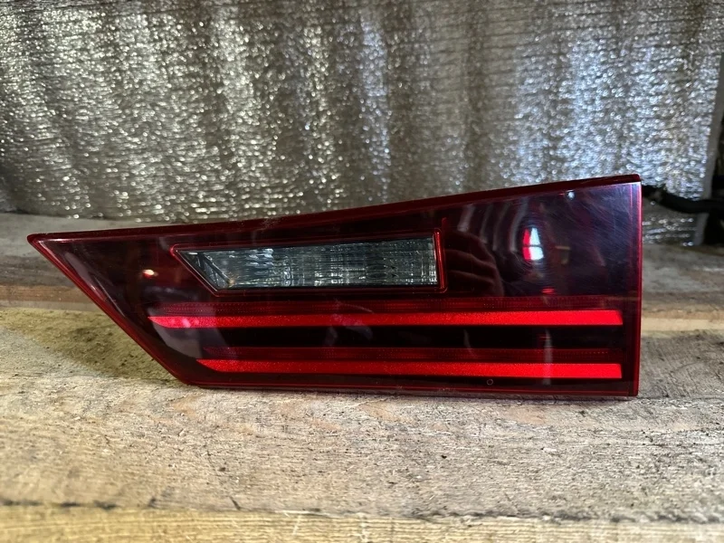 Фонарь Lexus IS 2013-2015 8158153140, задний правый