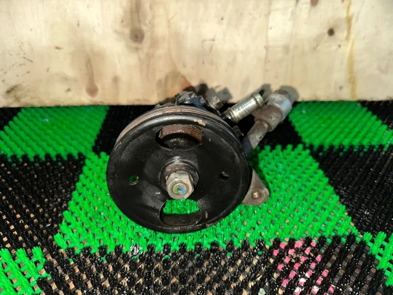 Насос ГУР Nissan MAXIMA 2003-2008 49110CB000 A33