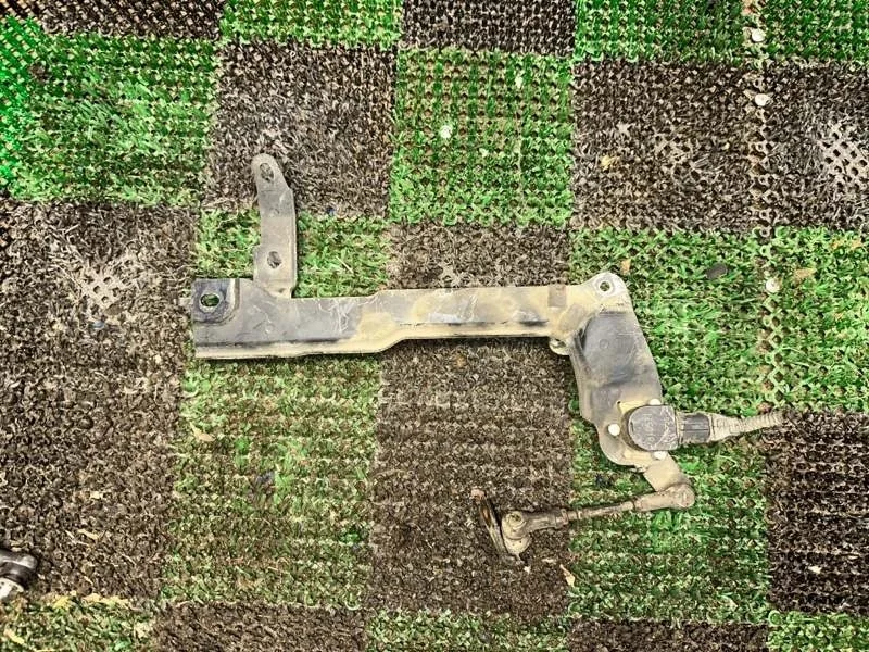 Датчик высоты дорожного просвета Lexus LS 2007-2017 8940550090, передний правый