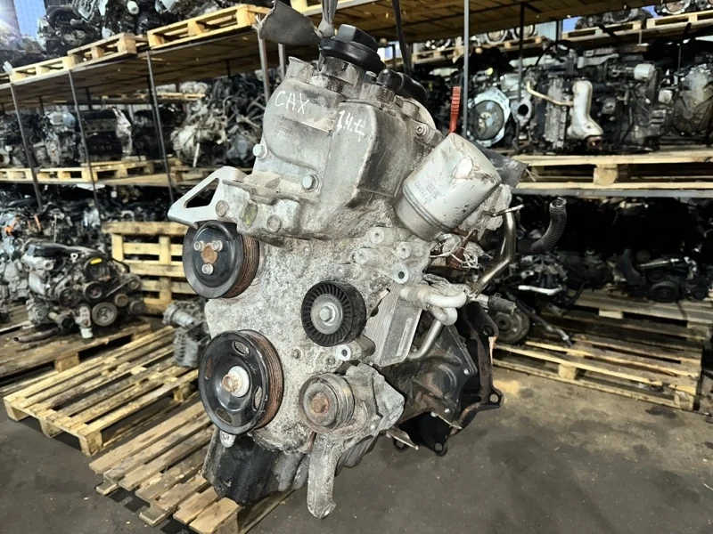 Двигатель Volkswagen Golf 03C100092 CAX