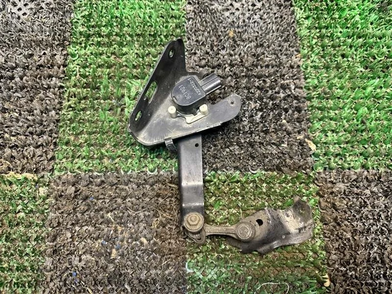 Датчик уровня кузова Lexus LS 2006-2017 8940850070, задний левый