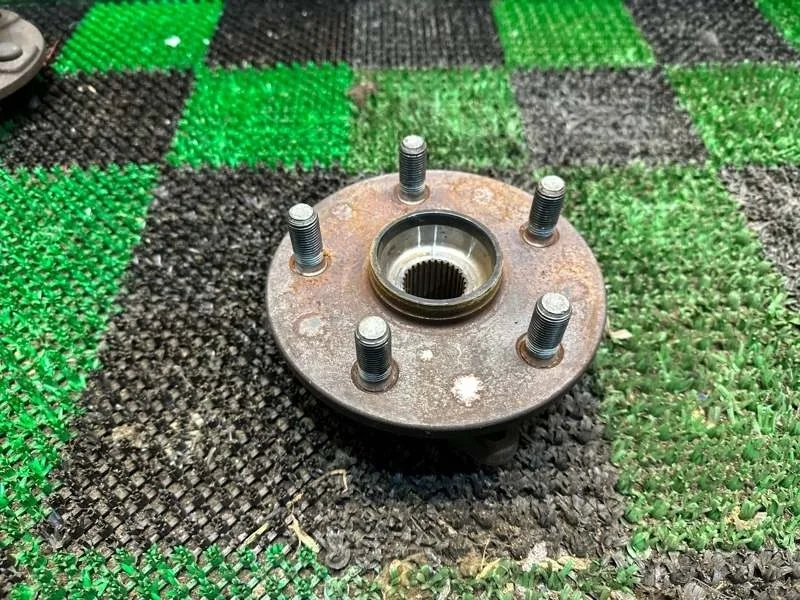 Ступица Lexus LS 2007-2017 4355050060, передняя