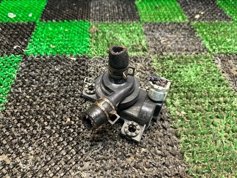 Помпа инвертора Lexus RX400h 2003-2008 G904048080