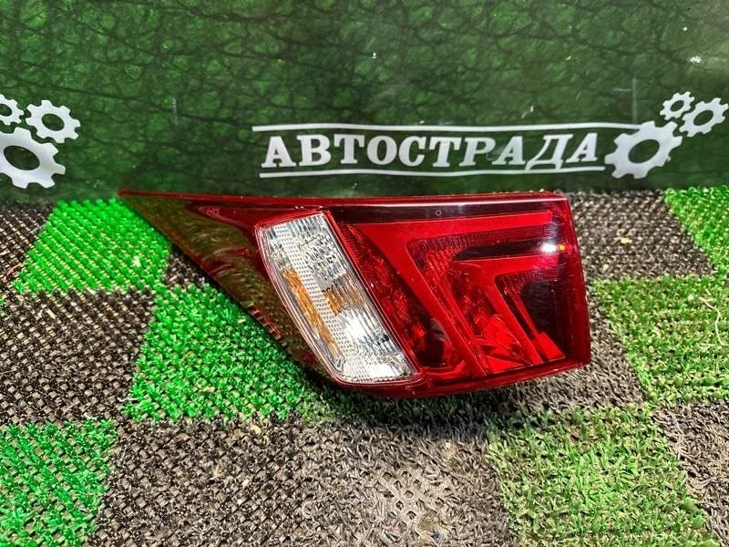 Фонарь Lexus IS 2013-2015 8155153280, задний правый