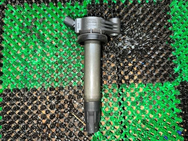 Катушка зажигания Toyota 2002-2008 9091902246 3MZ