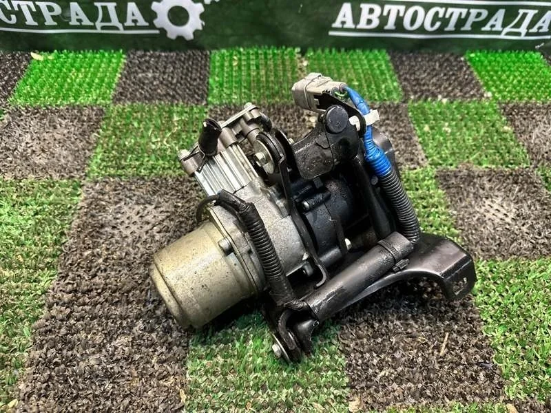 Компрессор пневмоподвески Lexus LS 2006-2017 4891450030