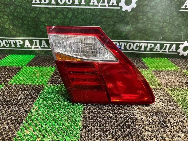 Фонарь в крышку багажника Lexus LS460 2009-2011 8159150240, левый