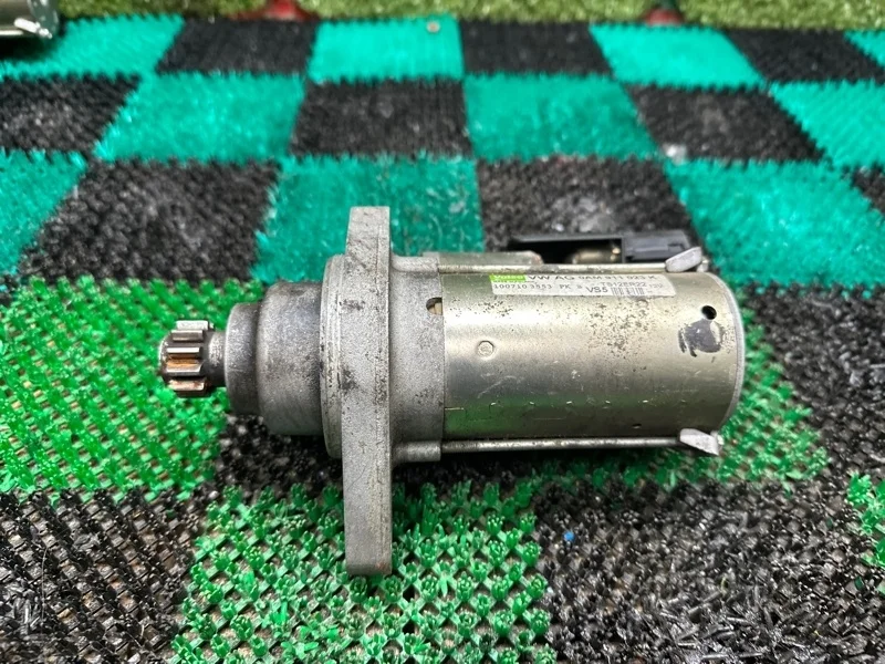 Стартер Volkswagen 0AM911023K