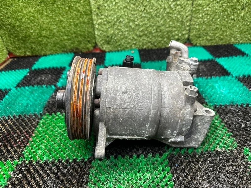 Компрессор кондиционера Nissan Murano 2002-2007 92600CA01C Z50 3.5
