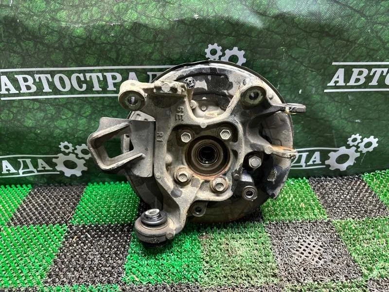 Кулак Toyota Highlander 2013-2019 423040E020 U50, задний правый