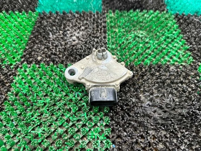 Позиционер АКПП Lexus GX470 8454071010