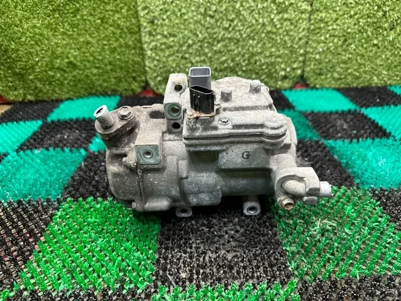 Компрессор кондиционера Lexus RX450h 2009-2014 8837048030 2GR FXE