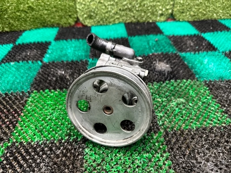 Насос ГУР Audi A4 A5 2008-2012 8K0145153F