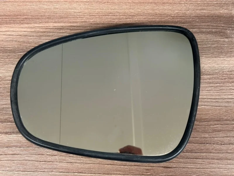 Зеркальный элемент Lexus Is Gs Ls Es Ct Rc 2012-2017 8796130D80, левый