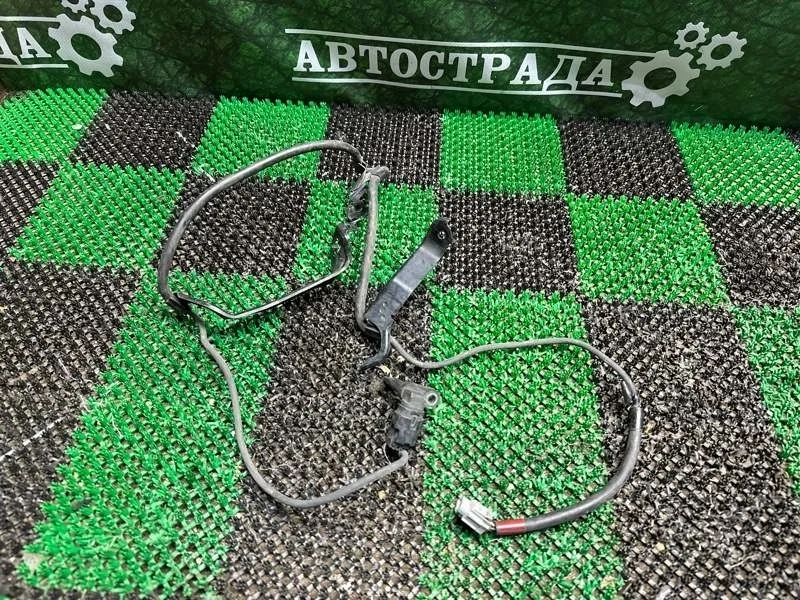 Датчик ABS Lexus LS 2007-2017 8951650090, передний левый