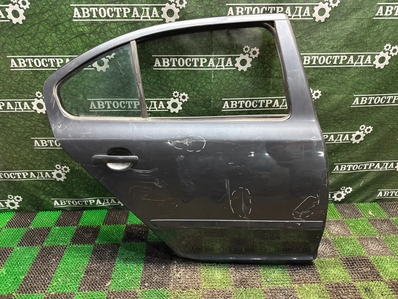 Дверь Skoda Octavia 2004-2013 1Z5833056 A5, задняя правая