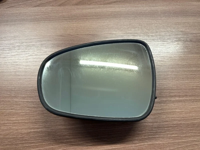 Зеркальный элемент Lexus Gs Es Is Ls 2012-2017 8796130D80, левый