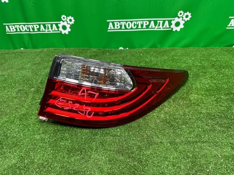 Фонарь Lexus ES 6 2012-2015 8155133570, правый