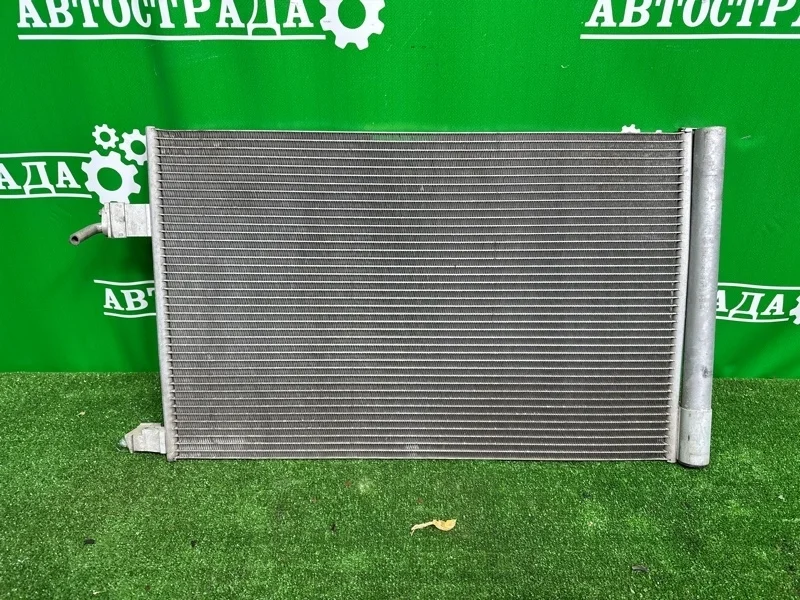 Радиатор кондиционера Jaguar F Pace 2015-2020 T2H7731