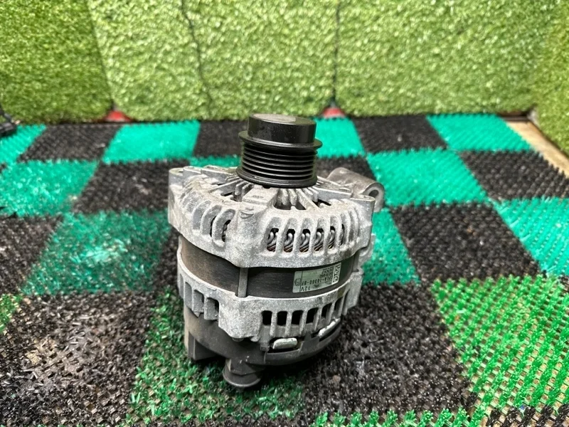 Генератор Land Rover Range Rover Sport 2013-2021 LR076696 L494