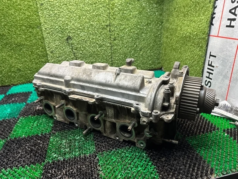 Головка блока цилиндров Toyota 2003-2007 1110159158 3UZ FE, правая