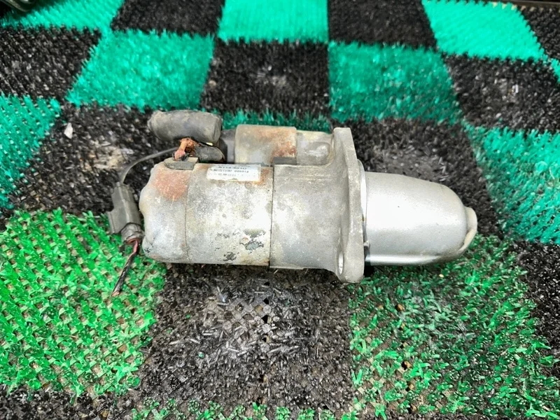 Стартер Nissan Maxima 2000-2006 233002Y900 A33