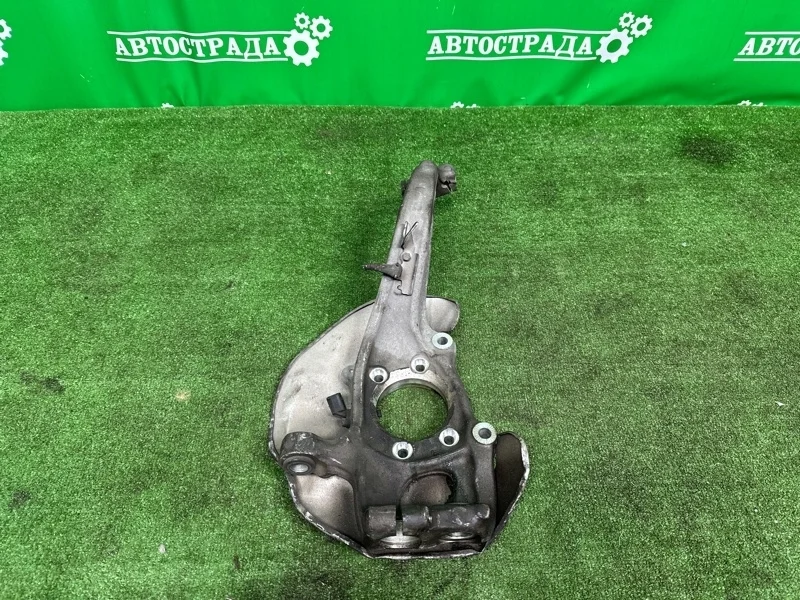 Кулак Audi A6 2010-2017 4G0407242A C7, передний правый