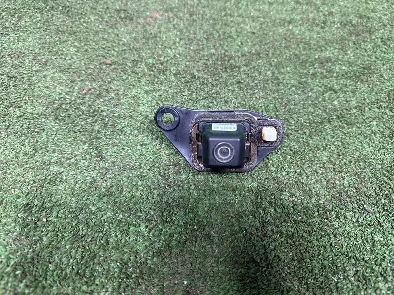 Камера заднего вида Lexus RX 2009-2015 8679048091