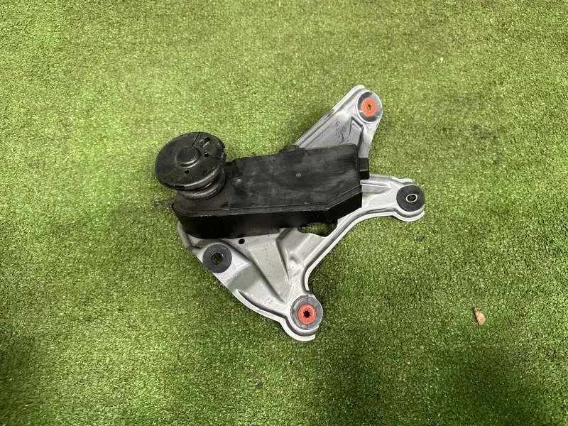 Моторчик дворника Toyota Highlander 2007-2014 8513048040 U40, задний