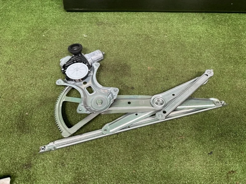 Стеклоподъемник Toyota Land Cruise 2007-2022 6980160080, передний правый