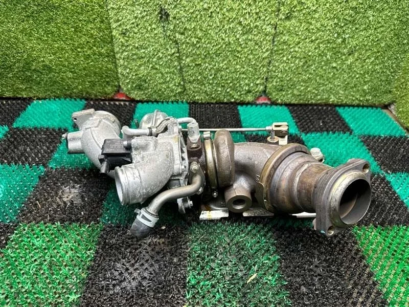 Турбина Mercedes Cls A2760901580 C218 276.820, левая