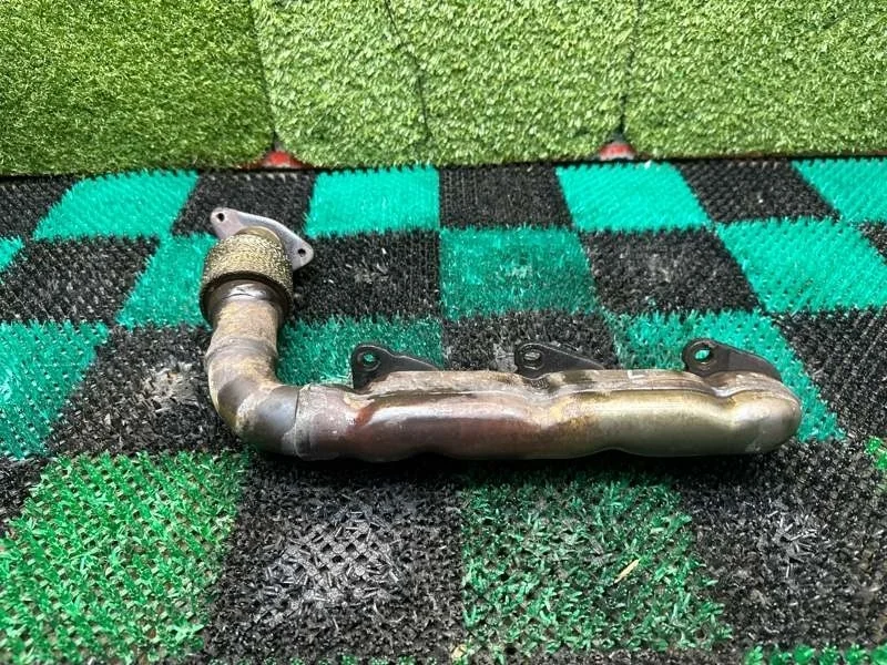 Выпускной коллектор Mercedes E 2002-2009 A6421400761 W211 OM642.920, левый