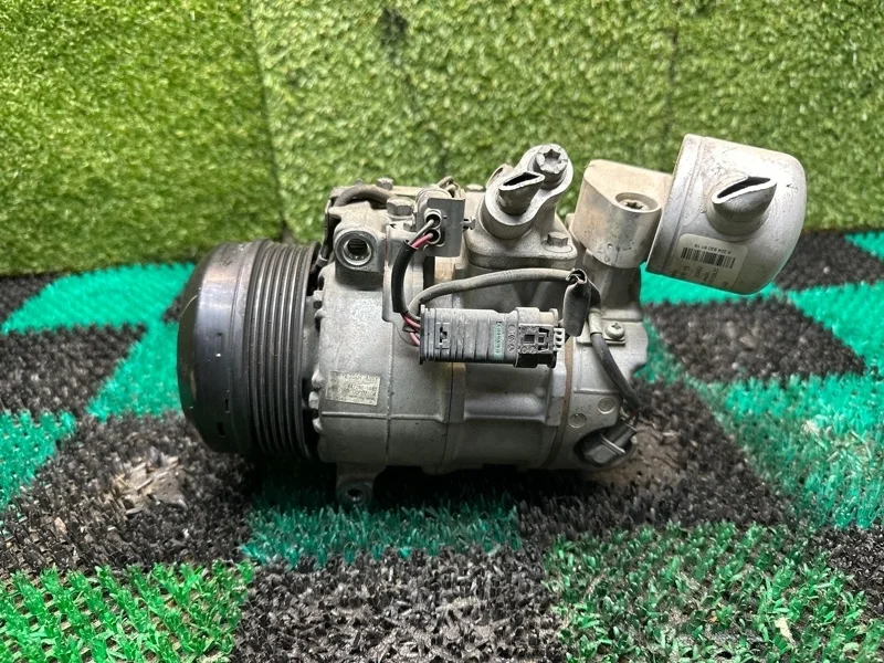 Компрессор кондиционера Mercedes C 2007-2015 A0032308511 W204