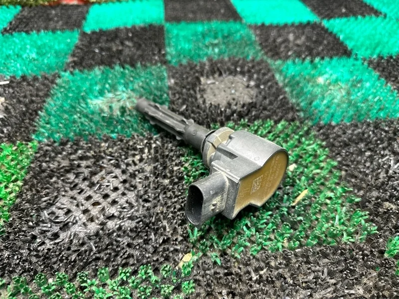 Катушка зажигания Mercedes A0001502680