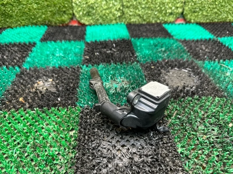 Катушка зажигания Mercedes 2009-2020 A2709060500