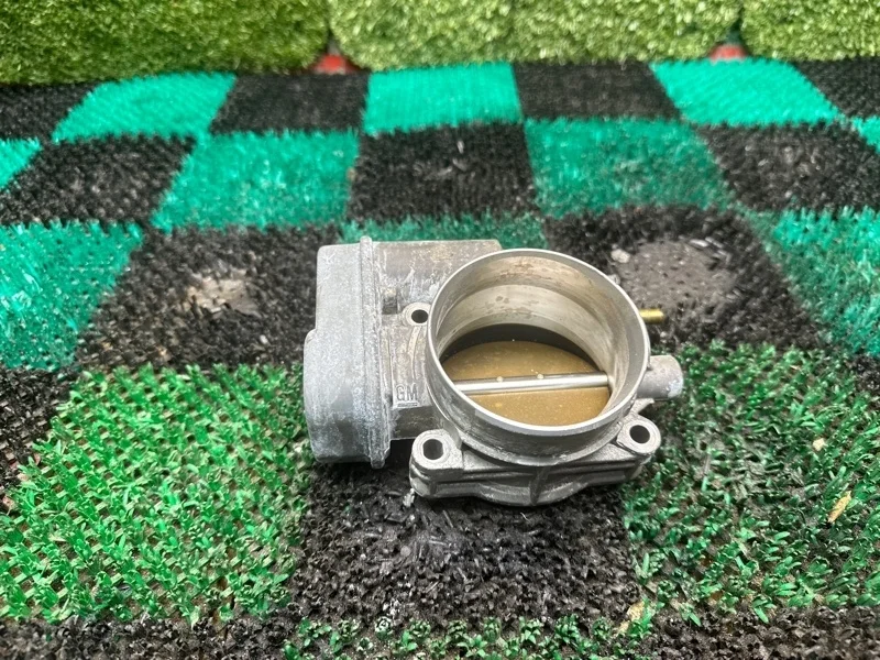 Дроссельная заслонка Chevrolet TrailBlazer 2001-2009 12568580