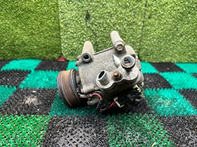 Компрессор кондиционера Chevrolet Trailblazer 2001-2009 25825341