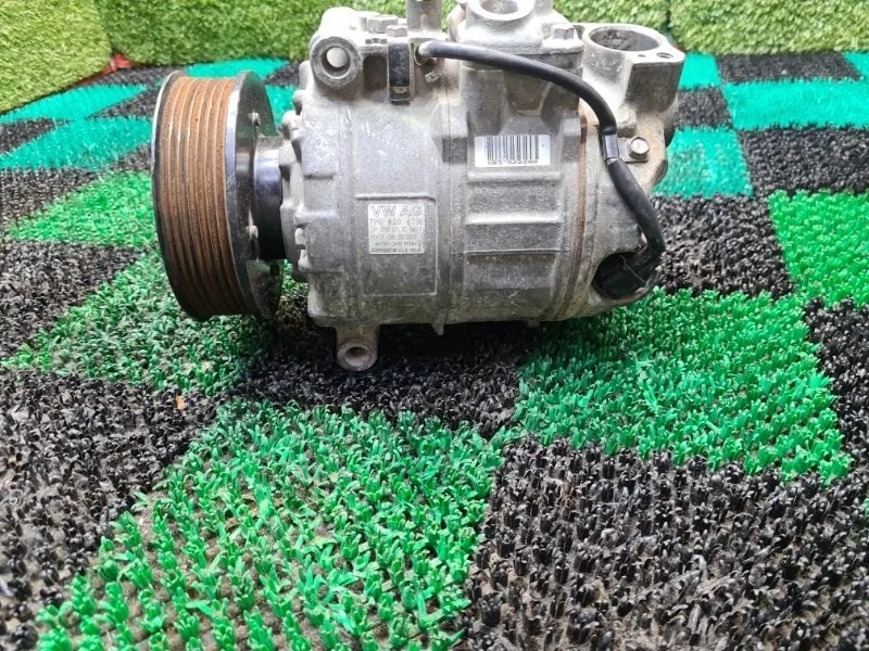 Компрессор кондиционера Volkswagen 2008-2015 7P0820803E