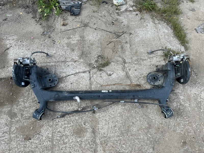 Балка Hyundai Elantra 2015-2019 55100F2000 AD, задняя