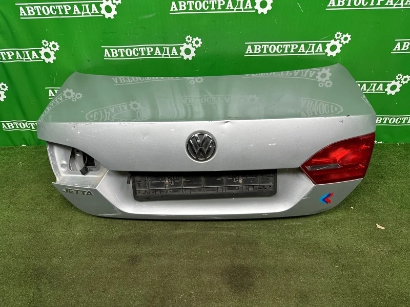 Крышка багажника Volkswagen Jetta 2010-2014 5C6827025A