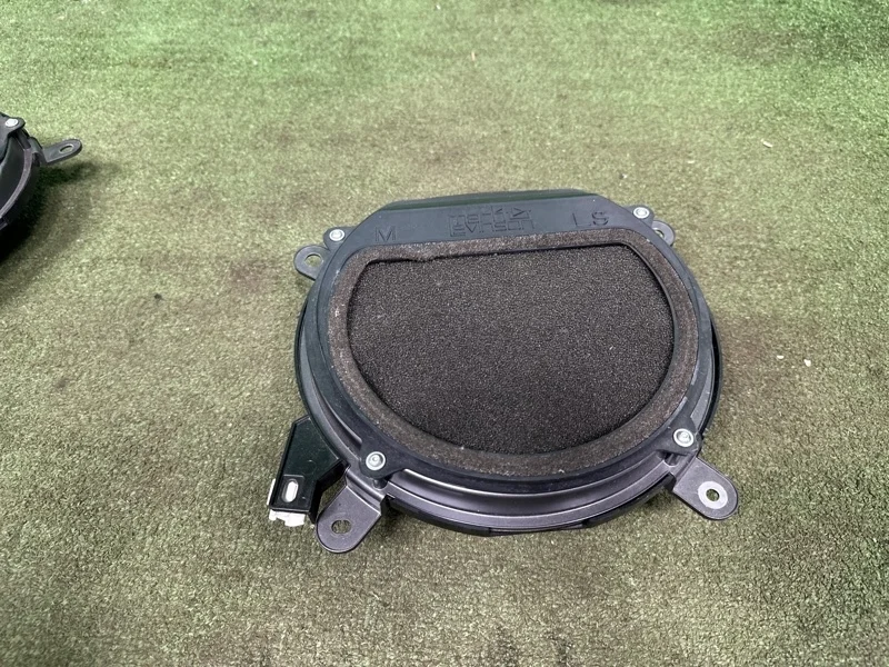 Сабвуфер Lexus LS 2007-2017 861600WG70