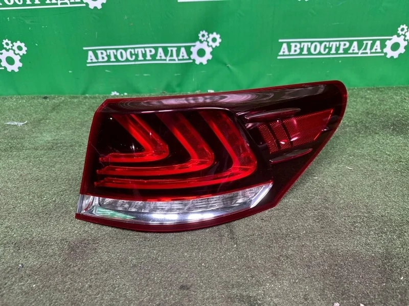 Фонарь Lexus LS 2012-2017 8155150250, задний правый
