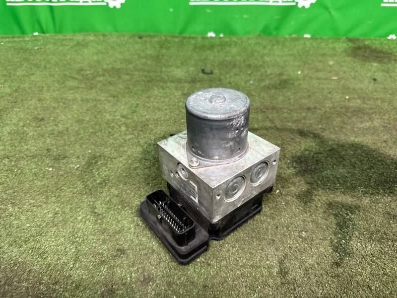 Блок ABS Mercedes Gl 2012-2019 A1669013400 X166