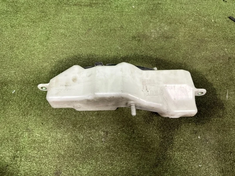 Бачок расширительный Lexus Es300H 2012-2015 1647036010