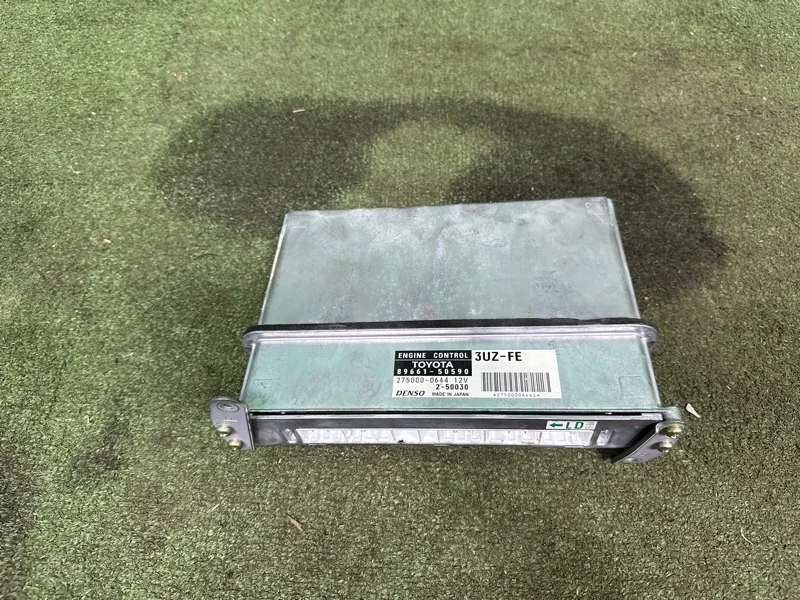 Блок управления двигателем Toyota Celsior 2000-2003 8966150590 3UZ