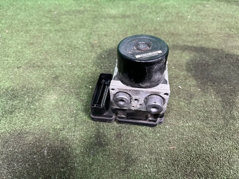 Блок ABS Mercedes S 2005-2012 A2215455232 W221