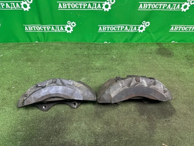 Суппорта Land Rover Range Rover 2002-2021 LR138723, передняя