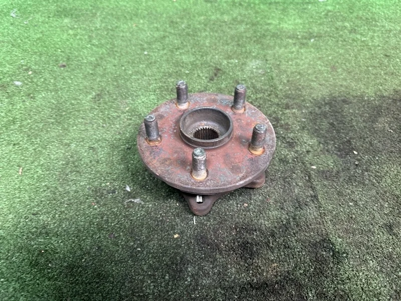 Ступица Lexus LS 2007-2017 4355050060, передняя