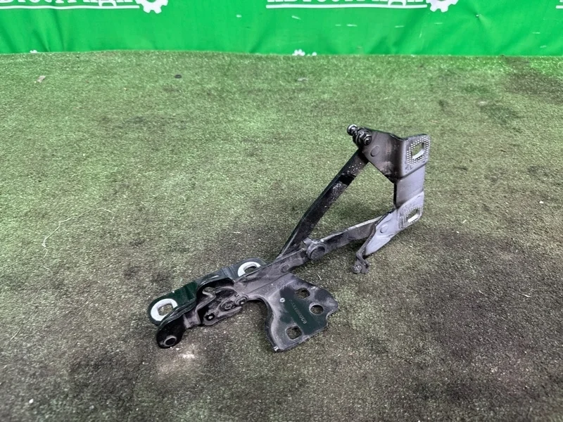 Петля капота Mercedes Gl 2012-2019 A1668800128 X166